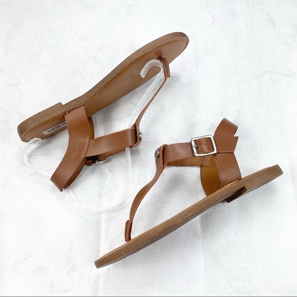 [Steve Madden] T-Strap Leather Flat Sandals - Picture 4 of 5